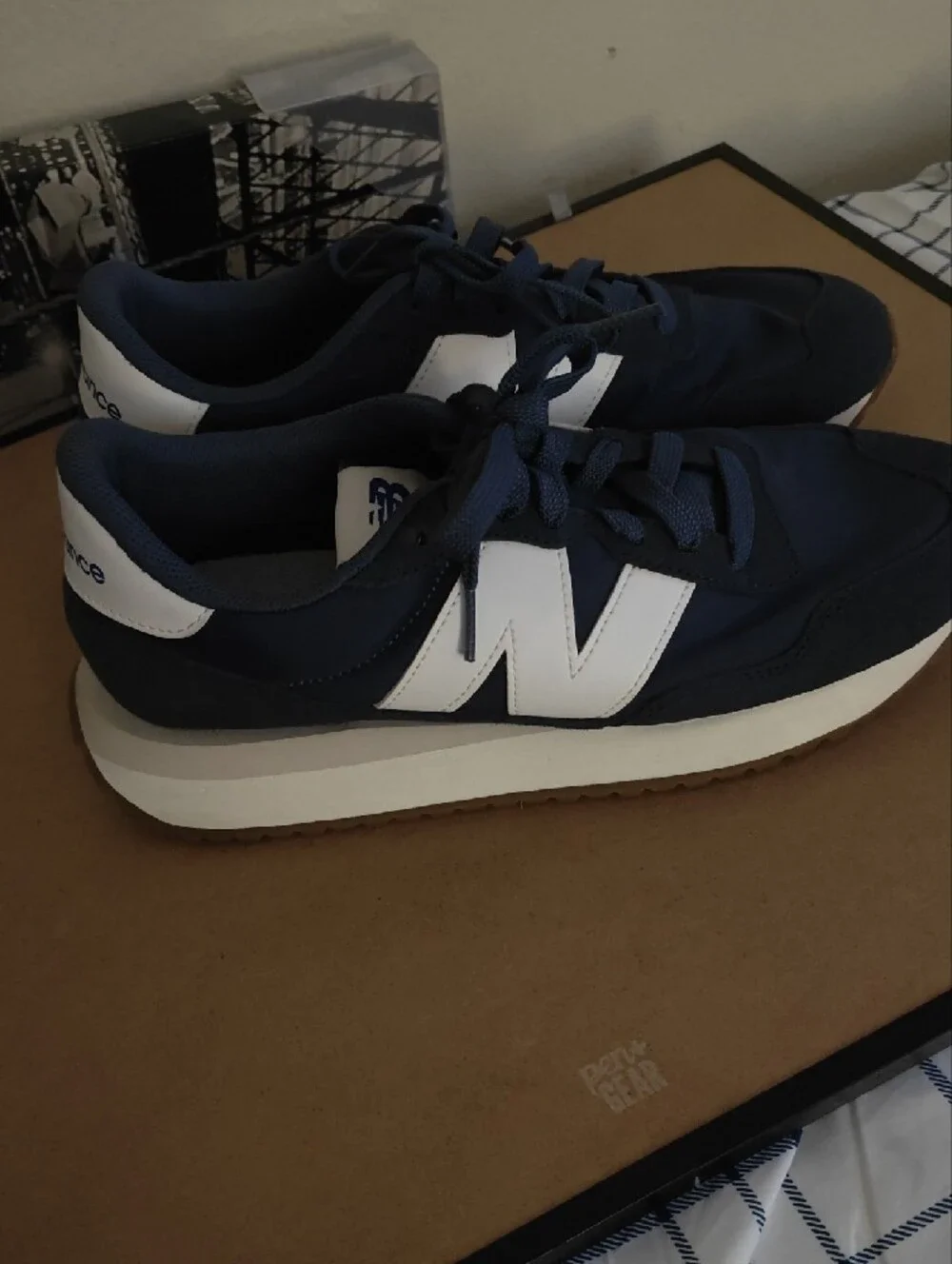 New Balance Men's Navy & White Retro Runner Shoes